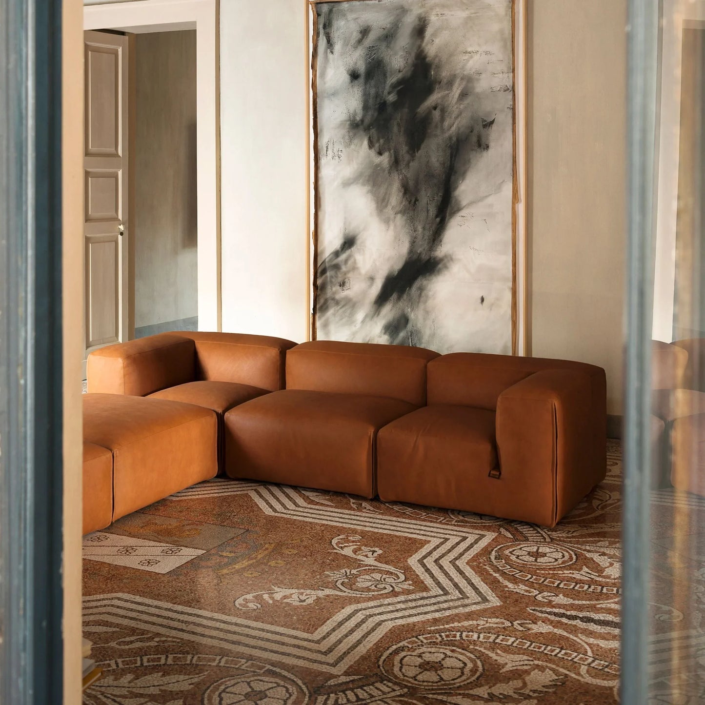 Tacchini - Le Mura Sofa - sarto Tailored Interiors Group