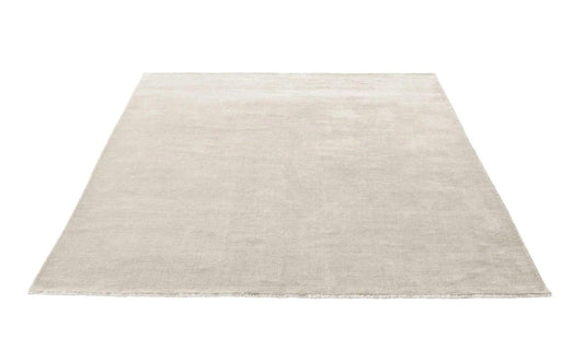 &Tradition - &tradition The Moor Teppich | AP5 + AP7 | Taubeige - Teppiche - Sarto Group