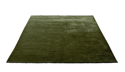 &Tradition - &tradition The Moor Teppich | AP5 + AP7 | Piniengrün - Teppiche - Sarto Group