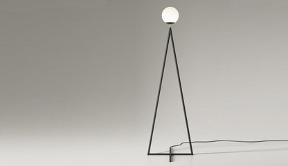 Atelier Areti - Atelier Areti One Globe Stehleuchte | Cross Base - Stehleuchten - Sarto Group