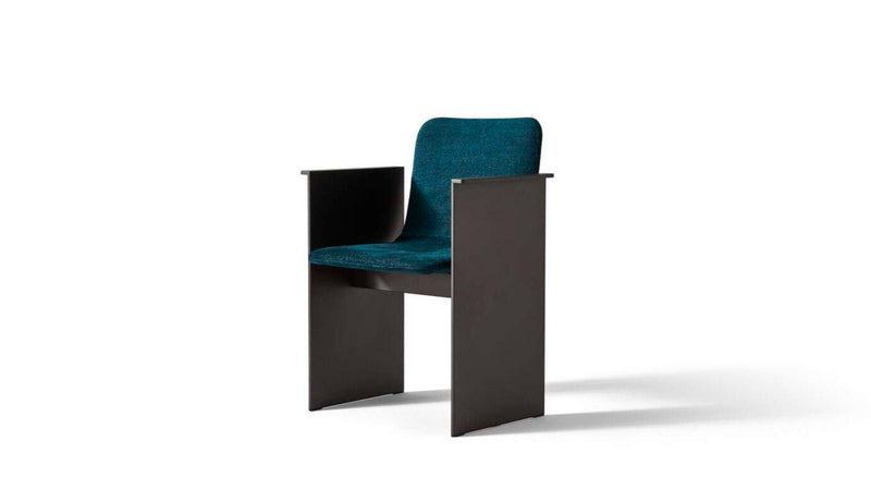 Cassina - Flutz Stuhl - sarto Tailored Interiors Group