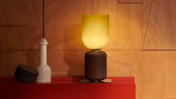 Cassina - Ficupala Tischleuchte - sarto Tailored Interiors Group