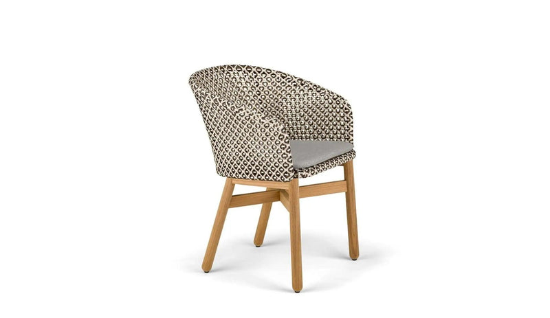 Dedon - Mbrace Armlehnstuhl - sarto Tailored Interiors Group