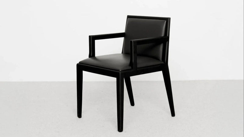 Delcourt Collection - EOL Stuhl - sarto Tailored Interiors Group