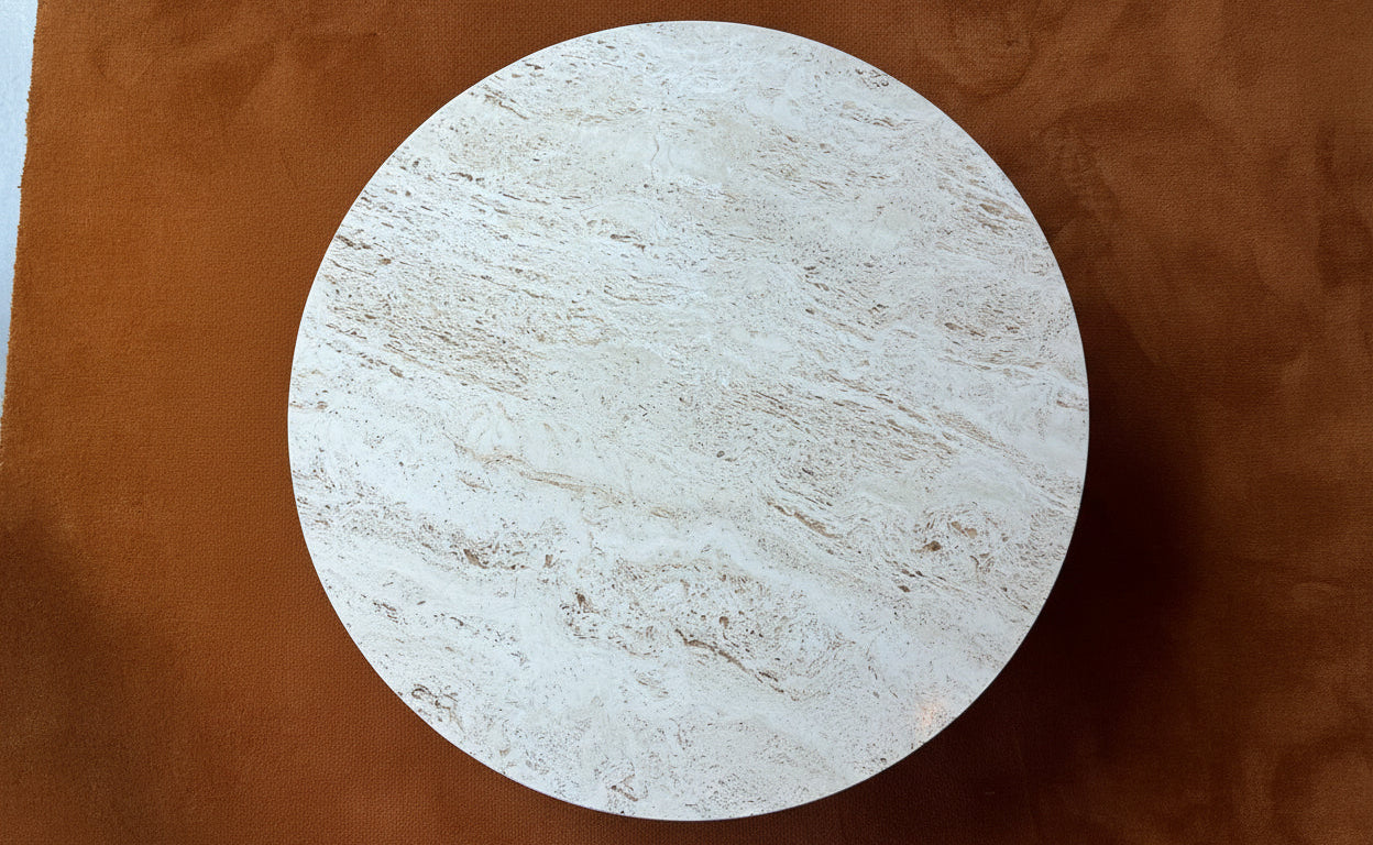 Gubi Epic Couchtisch Tavertin  weiss 110