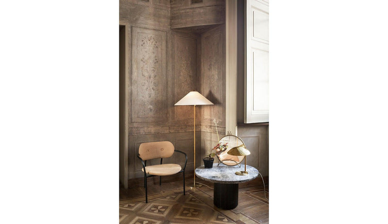 Gubi - GUBI 9602 Stehleuchte - sarto Tailored Interiors Group