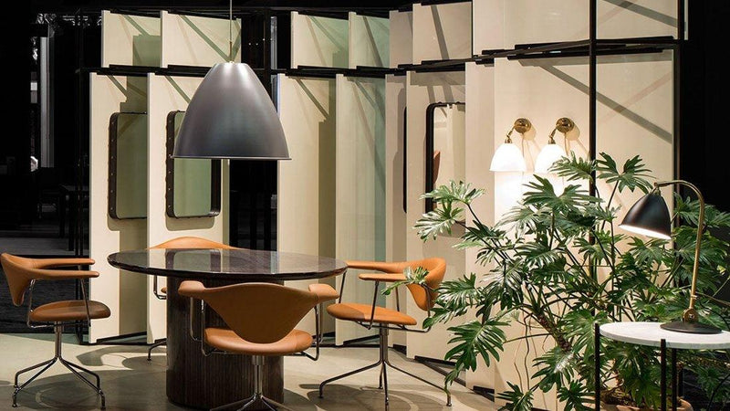 Gubi - GUBI Moon Esstisch | Rund - sarto Tailored Interiors Group