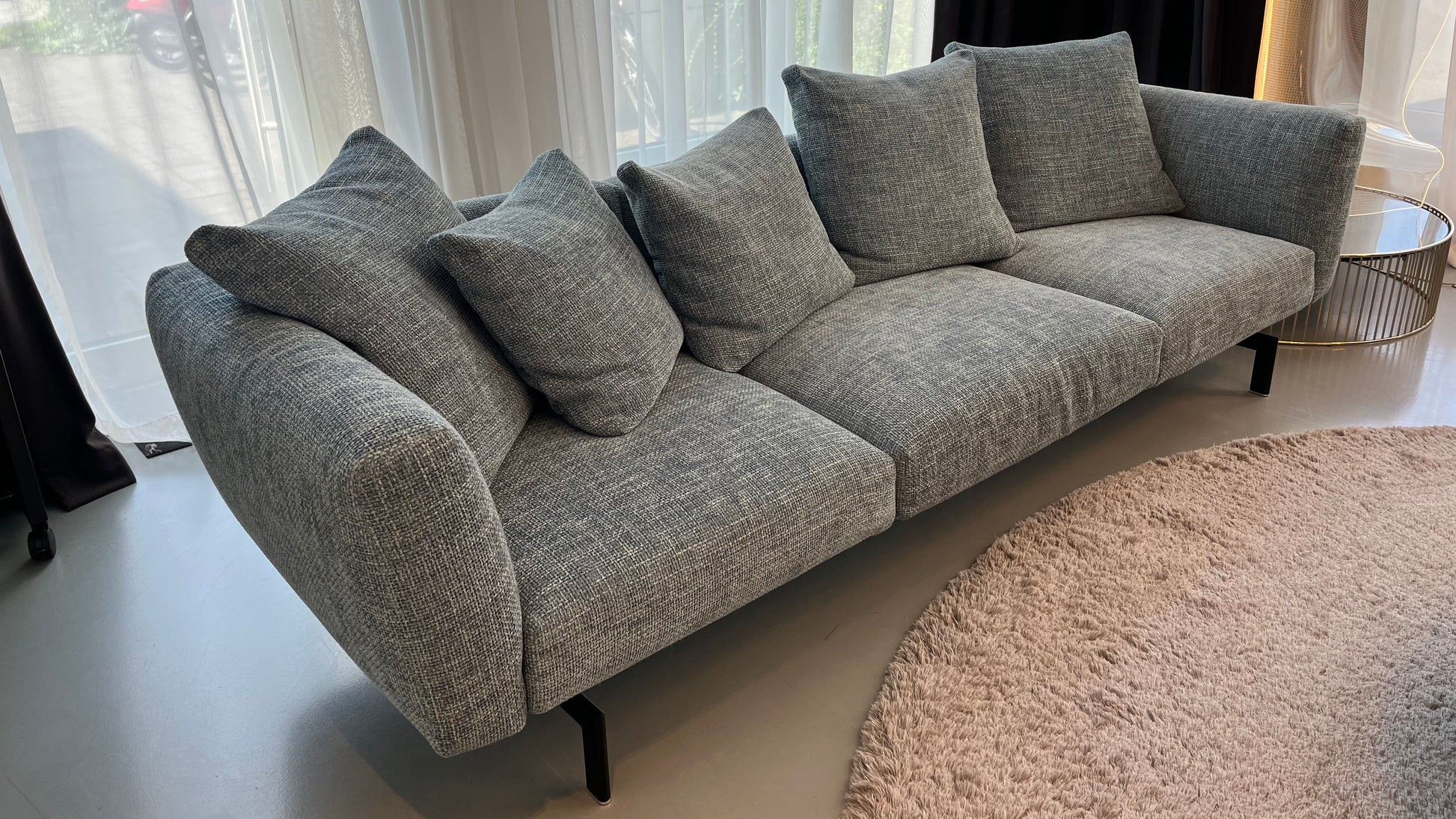 Knoll International Sofa Avio - Sarto Group