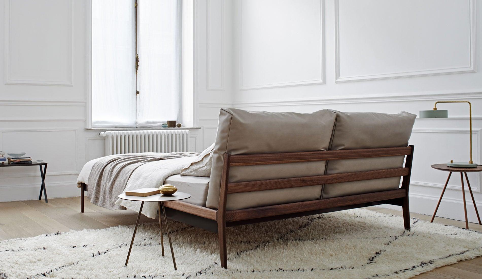 More - MORE SOVA Bett | Amerikanischer Nussbaum geölt - Betten - Sarto Group