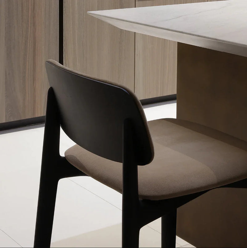 Poliform - Curve Hocker - sarto Tailored Interiors Group