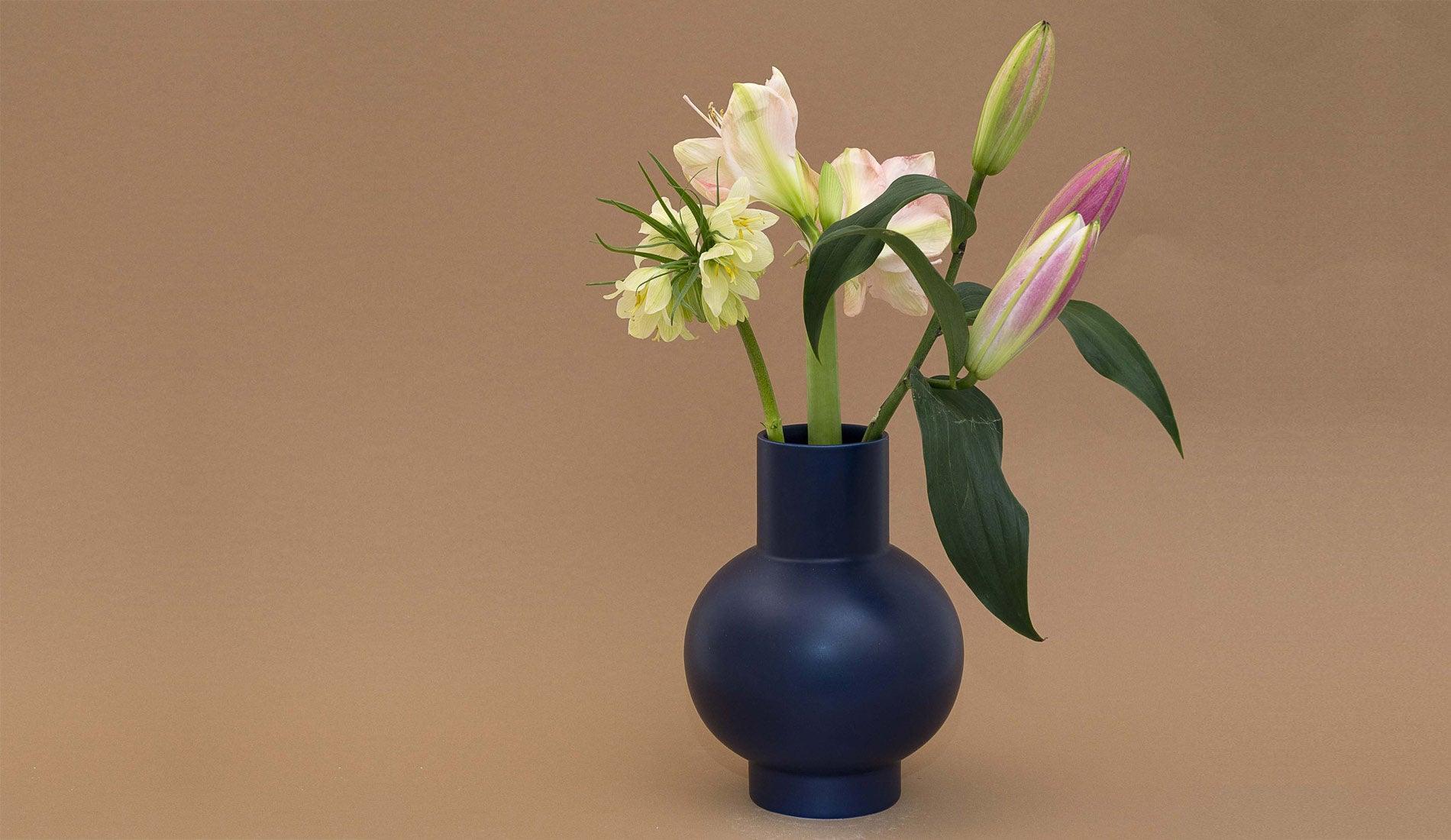 RAAWII - Raawii Strøm Vase | Groß - Vasen - Sarto Group