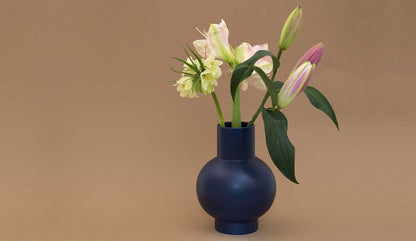 RAAWII - Raawii Strøm Vase | Groß - Vasen - Sarto Group