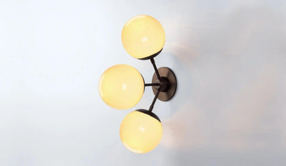 Roll & Hill Modo Sconce 3-Globes Wandleuchte - Sarto Group