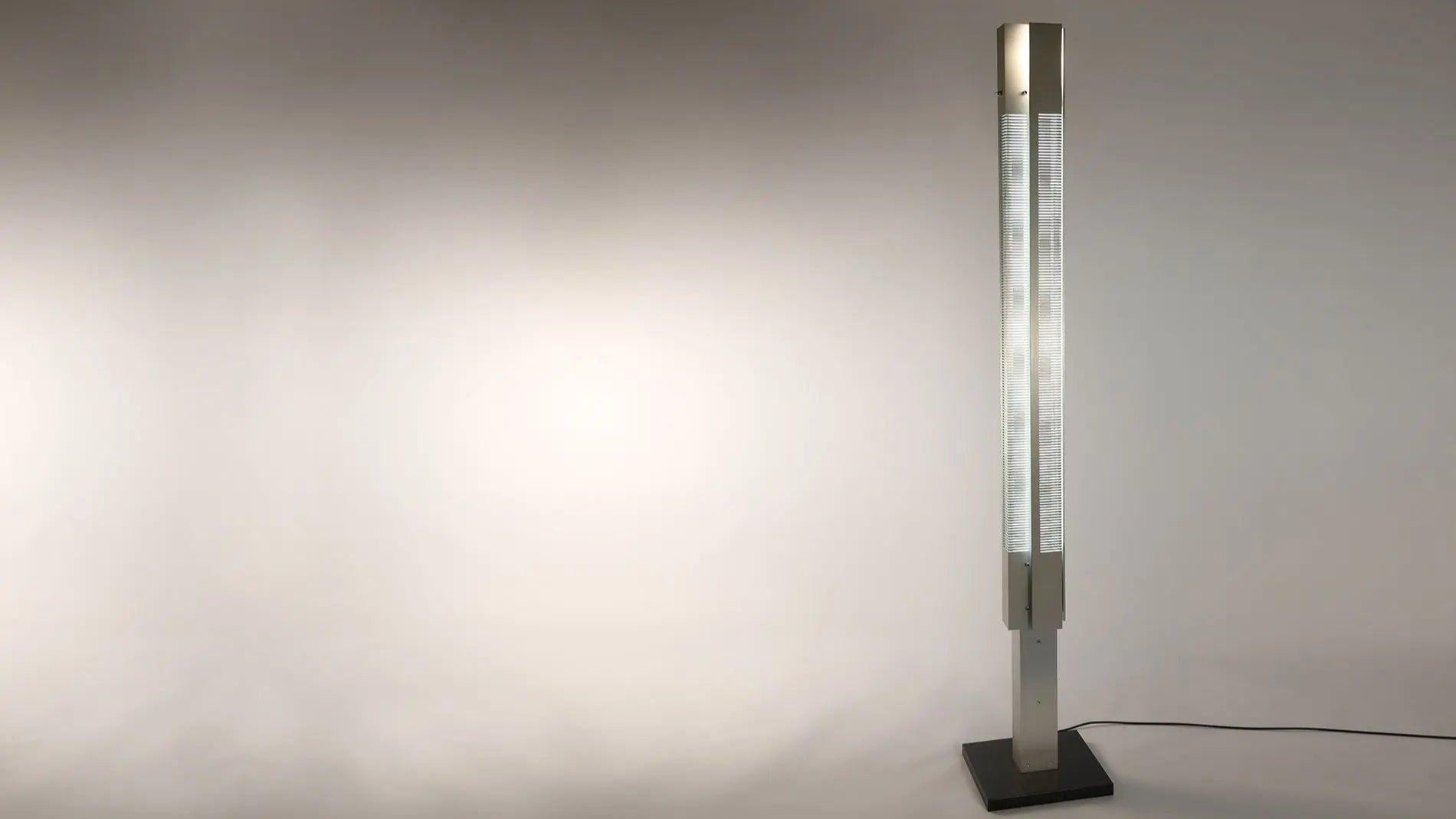 Serge Mouille - Serge Mouille Colonne Lumineuse Signal Stehleuchte | Aluminium - Stehleuchten - Sarto Group