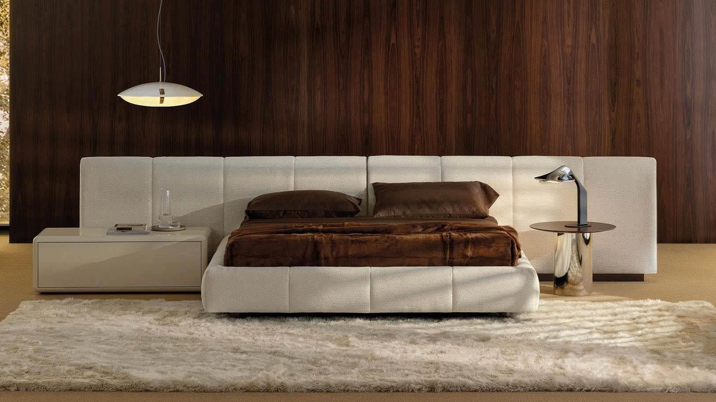 Ruffle bed
