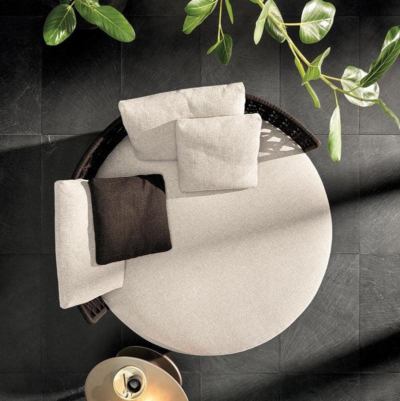 Minotti - Torii Nest Outdoor Chaiselongue - sarto Tailored Interiors Group