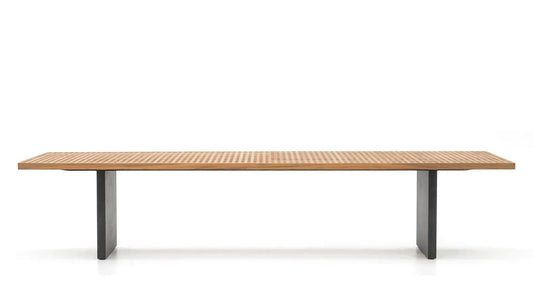 Quadrado Outdoor Dining Table