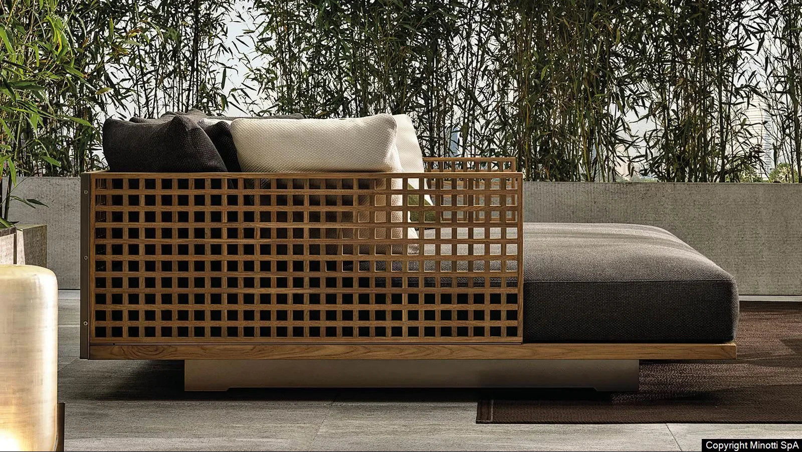 Minotti - Quadrado Outdoor Chaiselongue - sarto Tailored Interiors Group
