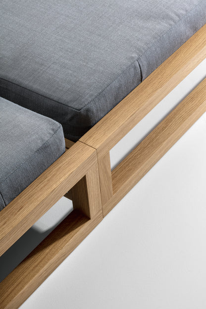 Guest bed